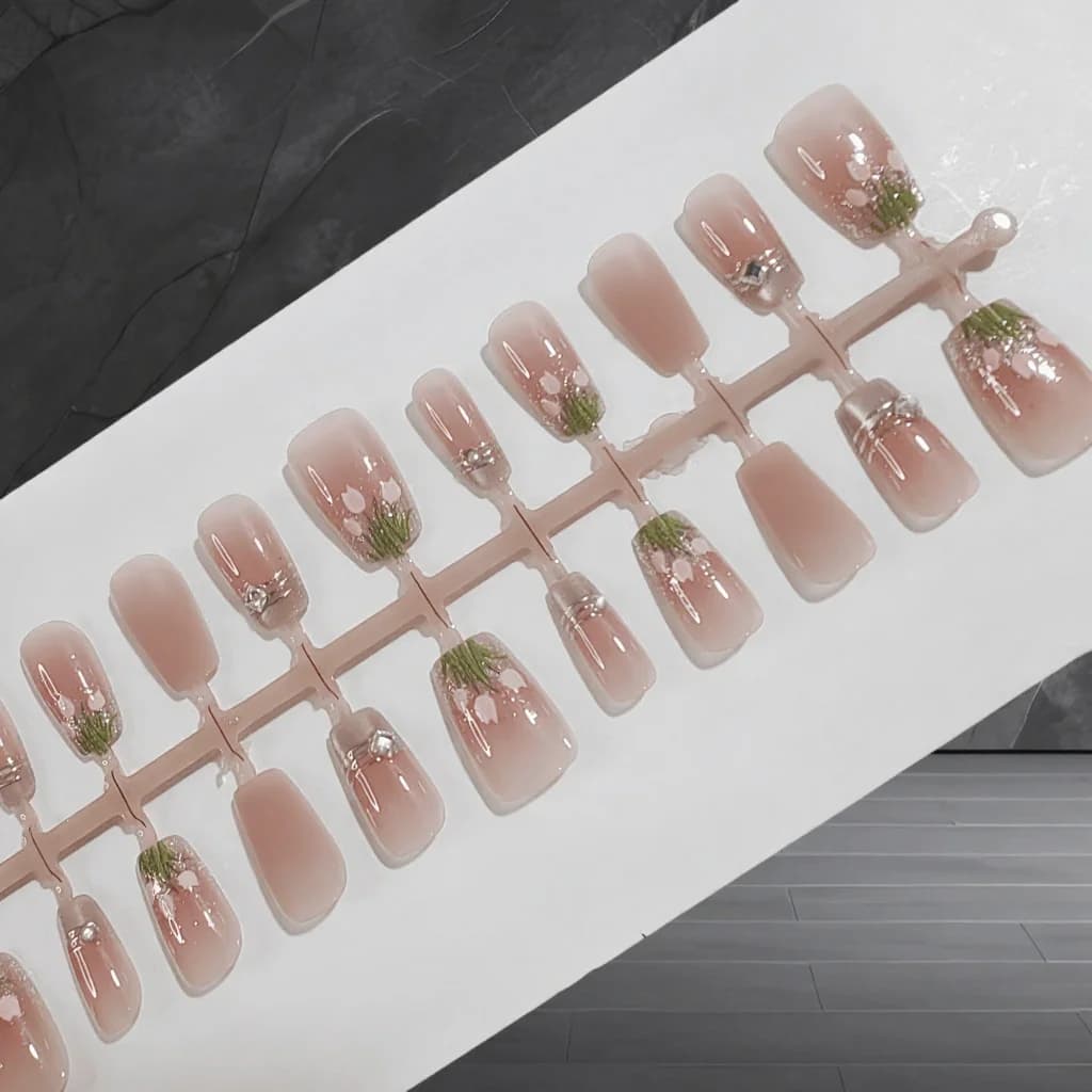 Tulipános virágos felragasztható műköröm, pink csillámos dizájn, 30 db