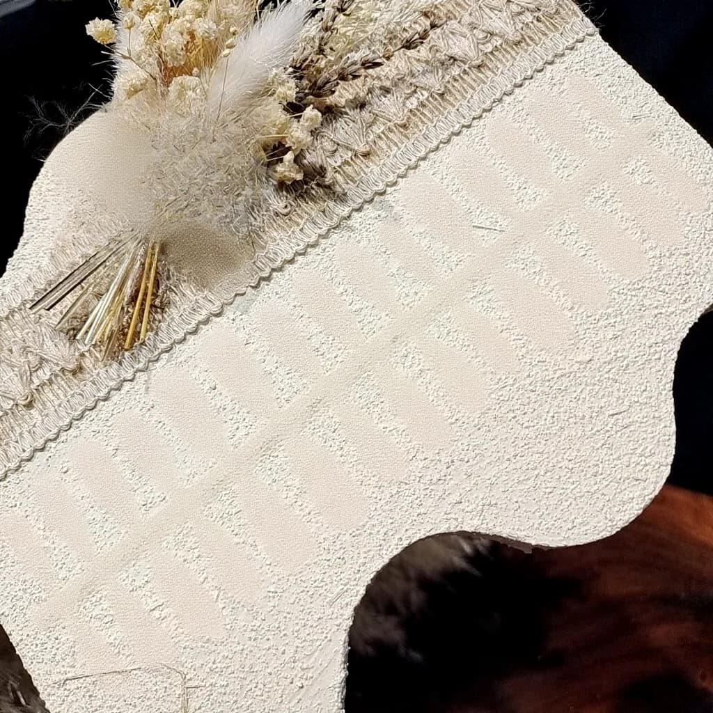 Fekete pillés, rózsaszín tüllös, masnis felragasztható műköröm